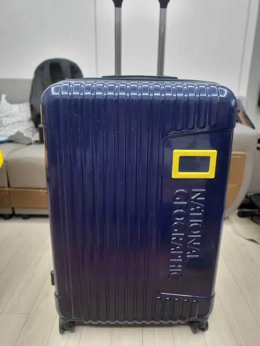 28-inch National Geographic Travel Carrier