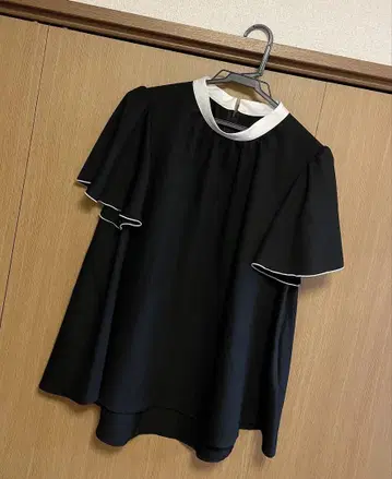 Rene 르네 블라우스 새상품급