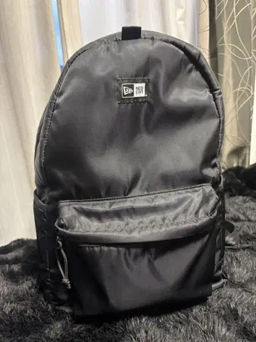 New Era 블랙 백팩