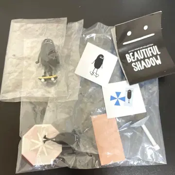 그라니프 뷰티풀 섀도우 미니 피규어