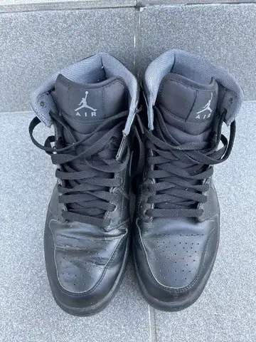 Air Jordan 블랙 하이컷 스니커즈 US 10 URED