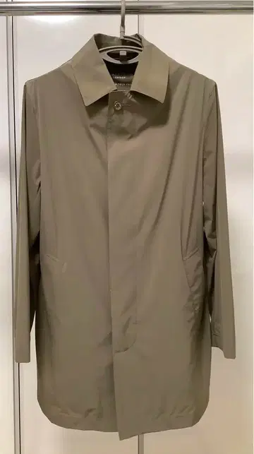 매킨토시 런던 페더 테크 38 사이즈 레인코트 시착만 한 상품