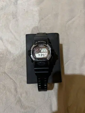 G-SHOCK 디지털 시계 블랙