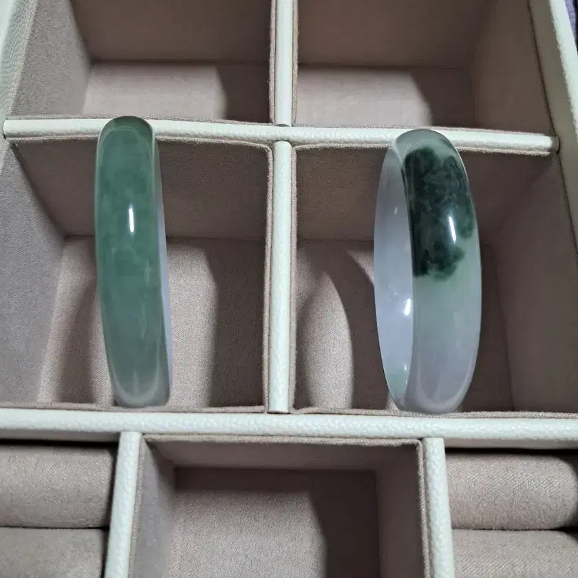 Jade bracelet, new #비취,#옥,#팔찌,#비취팔찌,#옥팔찌 on Bunjang Global Site.