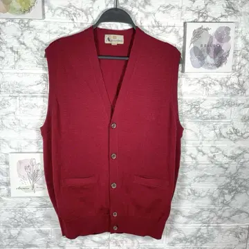 미사용에 가까운 Aquascutum 빨간색 니트 베스트 LL 모 100%