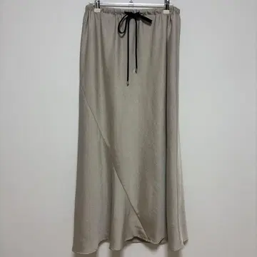 Vin 절개 머메이드 플레어 스커트 새틴