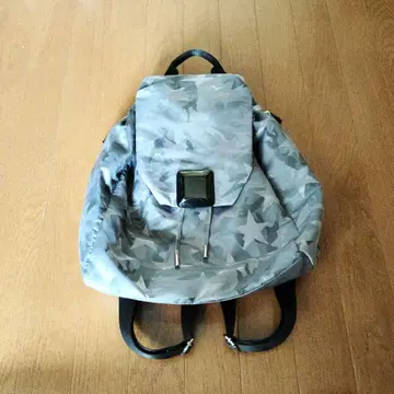 PECHINCHAR 페친샤 나일론 백팩 그레이 별 패턴 메탈릭