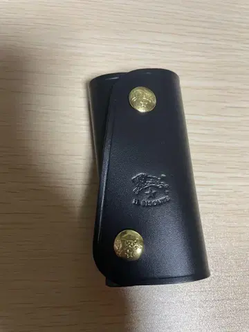 IL BISONTE 블랙 가죽 키 케이스