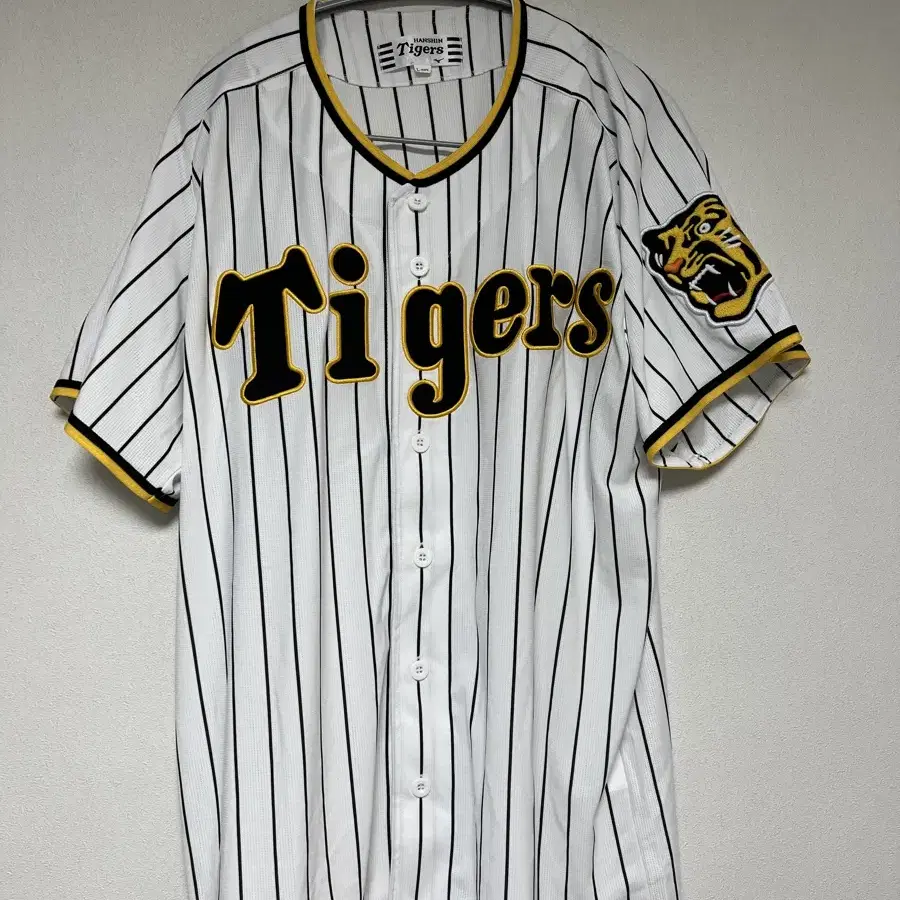 Hanshin Tigers Championship Season Uniform on Bunjang Global