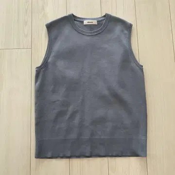 ebure 탱크탑 블루 새상품급