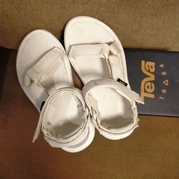 Teva 허리케인 XLT2