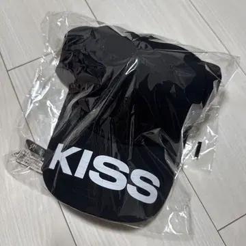 KISS THE CLUB 캡