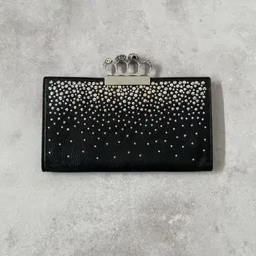 Alexander McQueen 너클 클로저 스컬 클러치 백