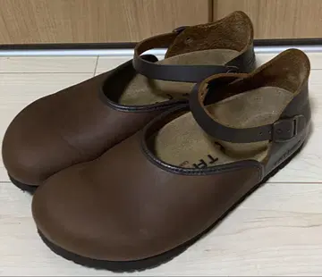 버켄스탁 타타미 헤센 37