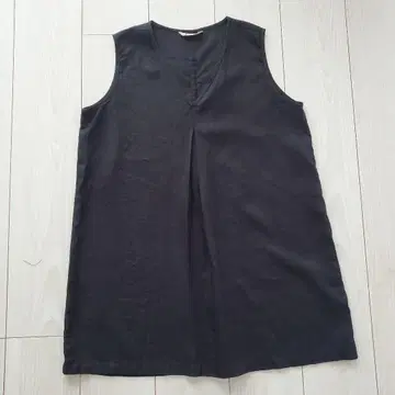 포그린워크 리투아니아 리넨 100% 슬리브리스 튜닉 블랙