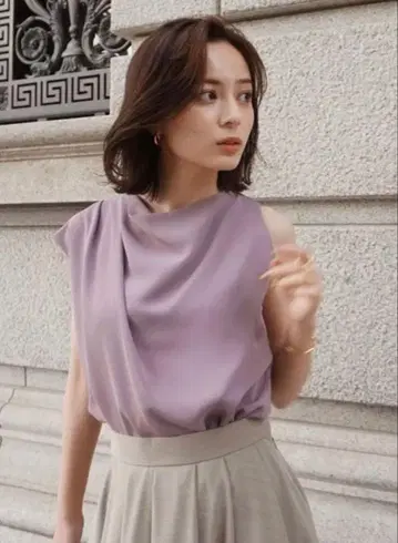 anuans 비대칭 드레이프 블라우스