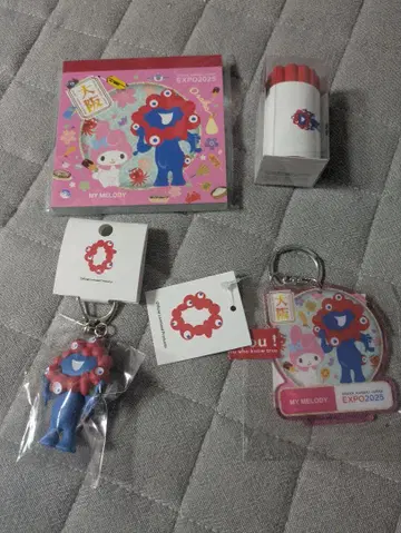 미야쿠미야쿠 4종 세트 산리오 마이멜로디 지우개 키링 메모장