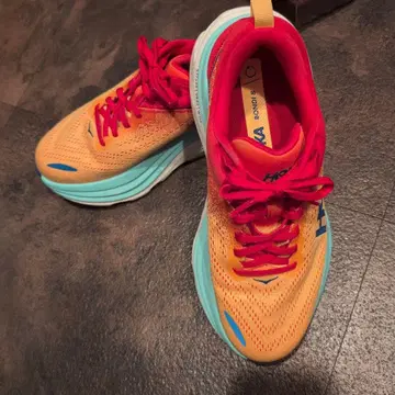 HOKA 러닝화 BONDI8 본다이 8 25cm