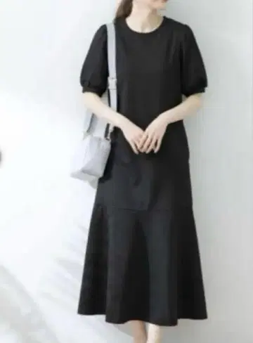 어반 리서치 써니 라벨 머메이드 라인 컷 원피스