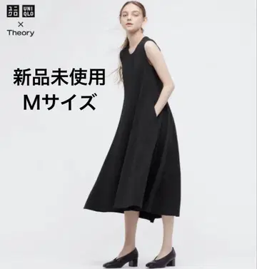 미사용 새상품 유니클로 띠어리 울트라 스트레치 플레어 롱 원피스 M