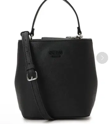 GUESS 블랙 숄더백