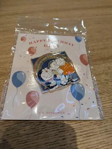 도라에몽 자이언 생일 핀 배지