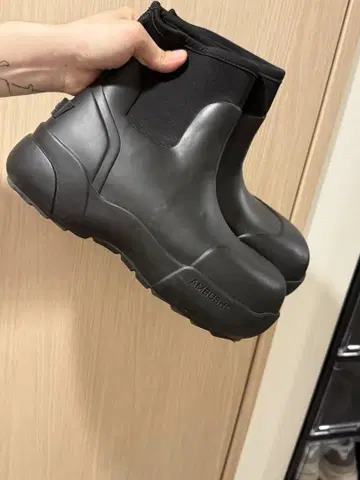 앰부쉬 RUBBER BOOT 부츠 41