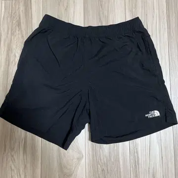 THE NORTH FACE VERSATILE SHORT 블랙