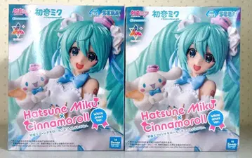 하츠네 미쿠 시나모롤 화이트 드레스 2점