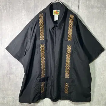 와이드 실루엣 쿠바 셔츠 지퍼 타입 블랙 금 자수 guayabera