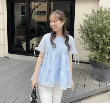 핏모어 시어 자카드 소매 리본 티어드 상의