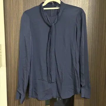 띠어리 블라우스 네이비 S
