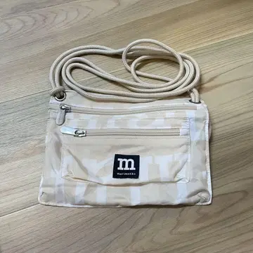 마리메꼬 로고 사코슈 베이지