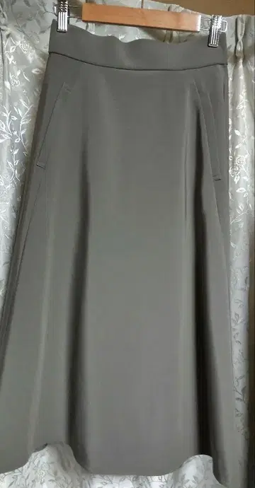 쿠미쿄쿠 올리브 그린 플레어 스커트 S2