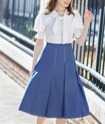 tocco 데님 플레어 스커트 미디 길이