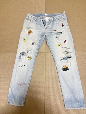 자수 데미지 데님 팬츠 라이트 블루