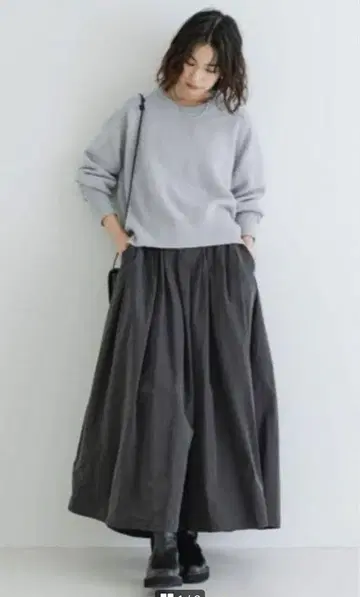 어반 리서치 메모리 타프타 볼륨 스커트