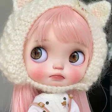 커스텀 브라이스 해외 작가 귀여운 사랑스러운 BABY 투명감 어린 고양이