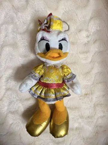 Happiness is Here 파이널 봉제 인형 배지 데이지