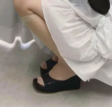 The virgins Muse sandal 더 버진스