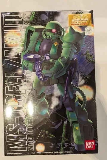 반다이 MG 1/100 기동전사 건담 MS-06F/J 자쿠 II