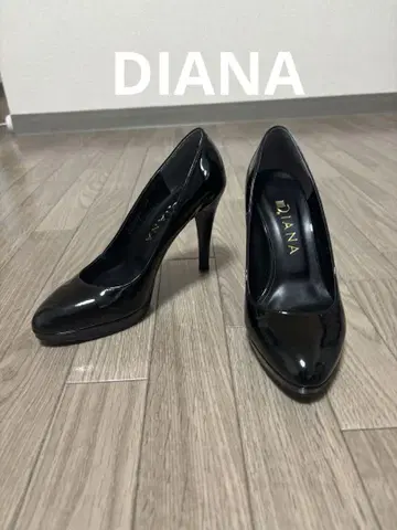 DIANA 블랙 하이힐 스틸레토