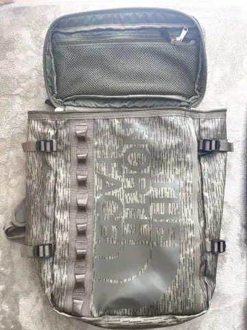 The North Face 카모 패턴 백팩