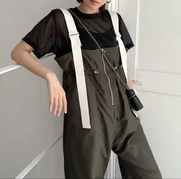 사이드 슬릿 시어 티셔츠