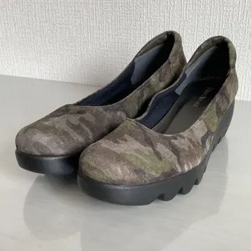 힐즈 애비뉴 펌프스 통굽 웨지솔 웨이브솔 라메 카모플라쥬