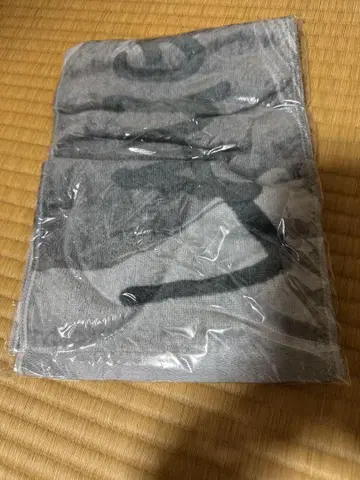 우타다 히카루 2018 라이브 투어 그레이 로고 타월 미사용 새상품