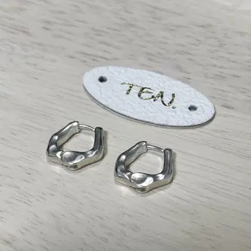 TEN 쉬머 귀걸이, 부속 파우치 포함