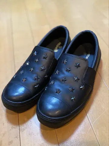 새상품급 컨버스 블랙 블랙 스터드 슬립온 25.5cm 스니커즈