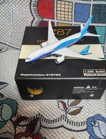 피닉스 787 N787BA 1:200
