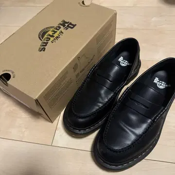 Dr. Martens Penton 블랙 로퍼 UK8